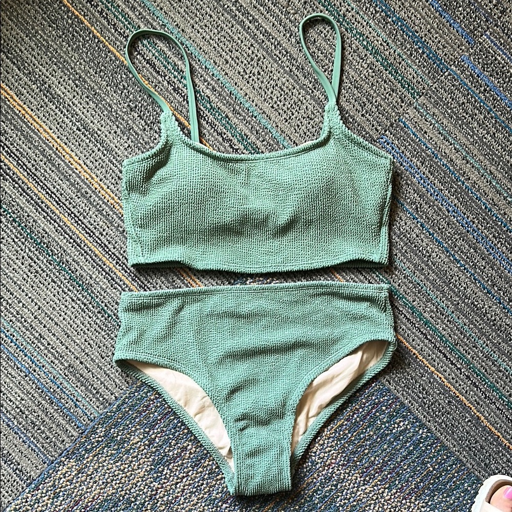 NWOT High Waisted Textured Green Bikini Set